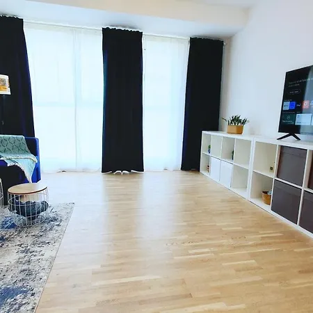 M Bliss Daire Kaloşvar